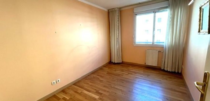 Réf : icsGST1166-001, 3 pièce(s), VILLEURBANNE