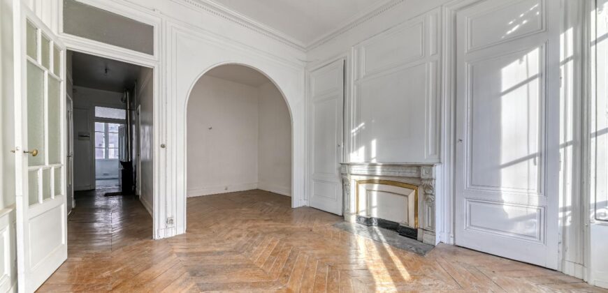 Réf : TAPP84377, 3 pièce(s), LYON