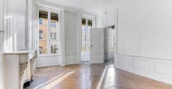 Réf : TAPP84377, 3 pièce(s), LYON