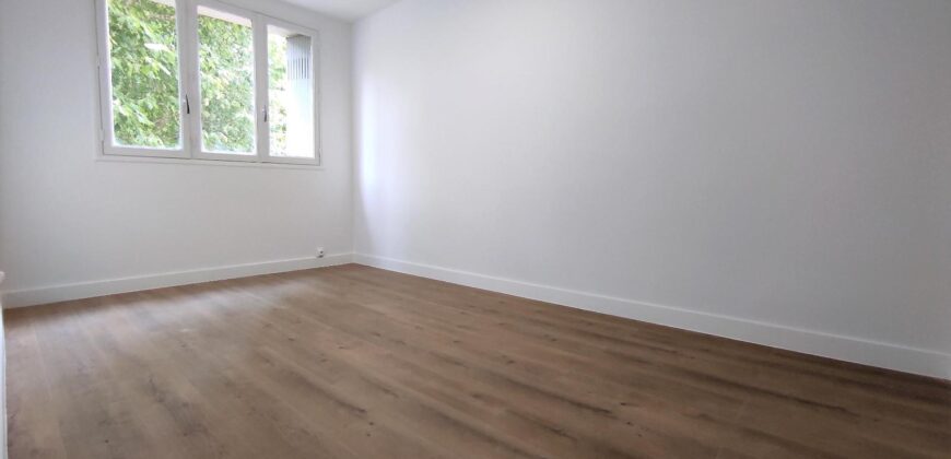 Réf : GES00010212-374, 4 pièce(s), VILLEURBANNE