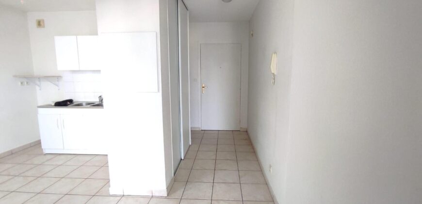 Réf : icsMFZ127-005, 3 pièce(s), BOURG EN BRESSE