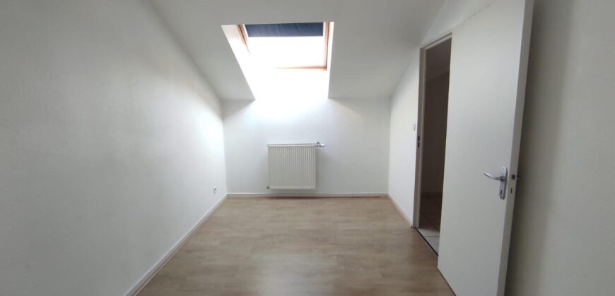 Réf : icsMFZ127-005, 3 pièce(s), BOURG EN BRESSE