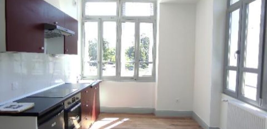 Réf : GES02570012-369, 1 pièce(s), BOURG EN BRESSE