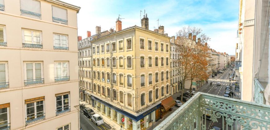 Réf : TAPP84392, 3 pièce(s), LYON