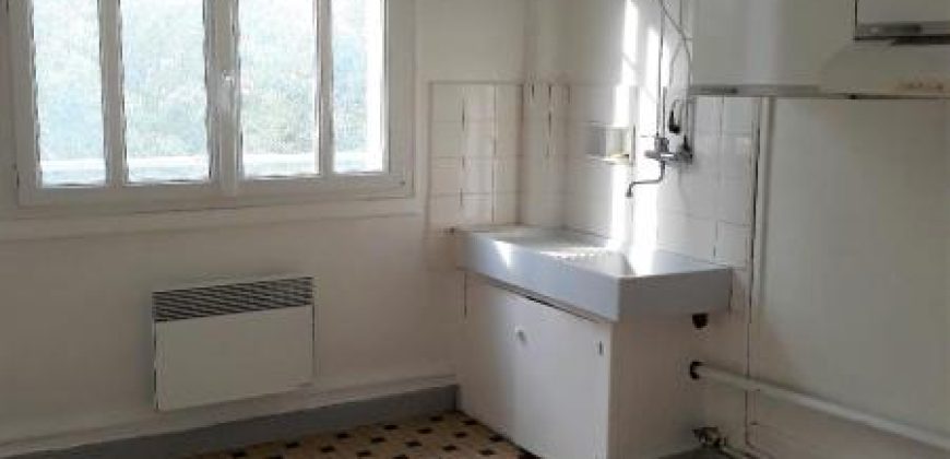 Réf : GES79940018-372, 3 pièce(s), LYON