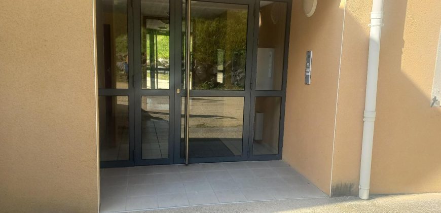 Réf : icsID1253-004, 5 pièce(s), CHONAS L AMBALLAN