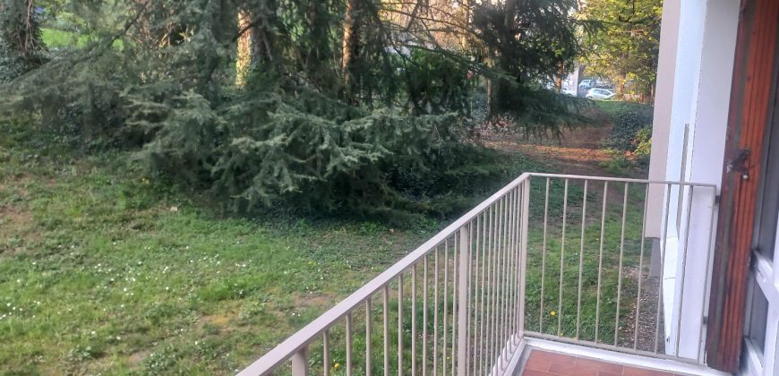 Réf : icsIID1260-004, 4 pièce(s), LA MULATIERE