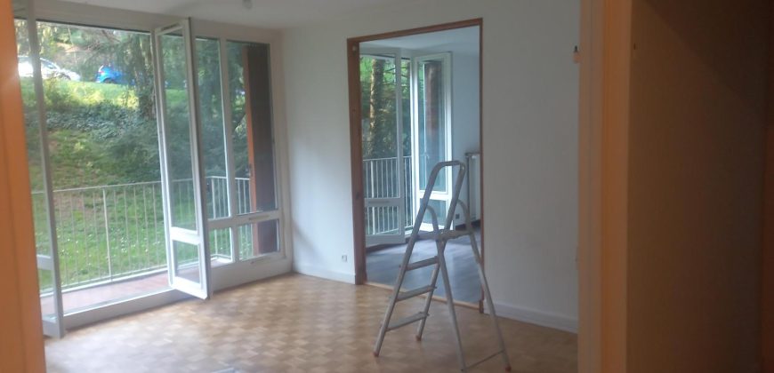 Réf : icsIID1260-004, 4 pièce(s), LA MULATIERE