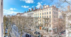 Réf : TAPP84393, 5 pièce(s), LYON