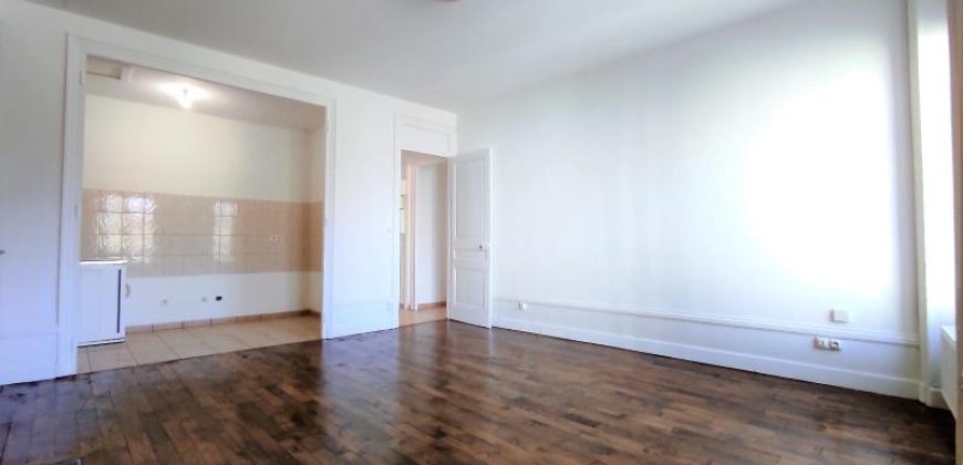 Réf : GES00440005-371, 3 pièce(s), VILLEURBANNE