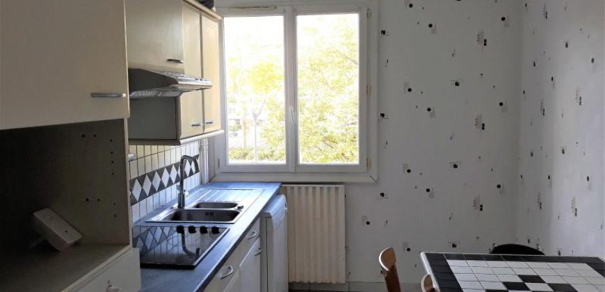 Réf : GES01280019-787, 3 pièce(s), LYON