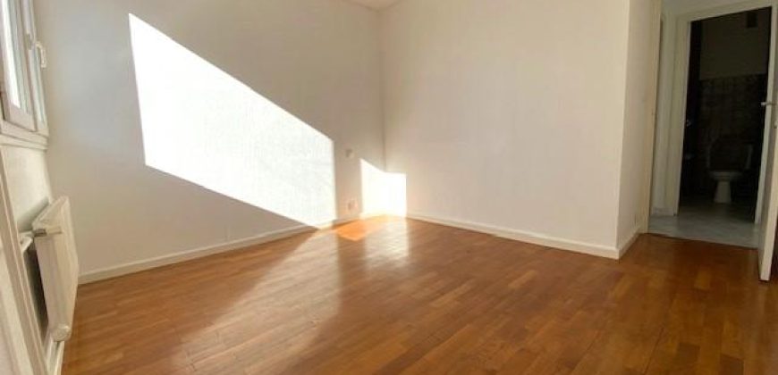 Réf : GES02410062-787, 3 pièce(s), VILLEURBANNE