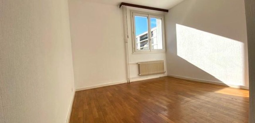 Réf : GES02410062-787, 3 pièce(s), VILLEURBANNE