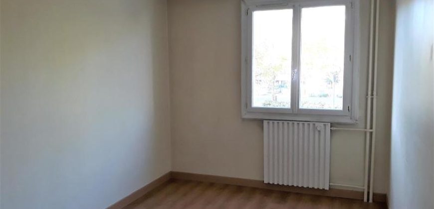 Réf : GES01280019-787, 3 pièce(s), LYON