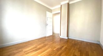 Réf : GES79940017-372, 3 pièce(s), LYON