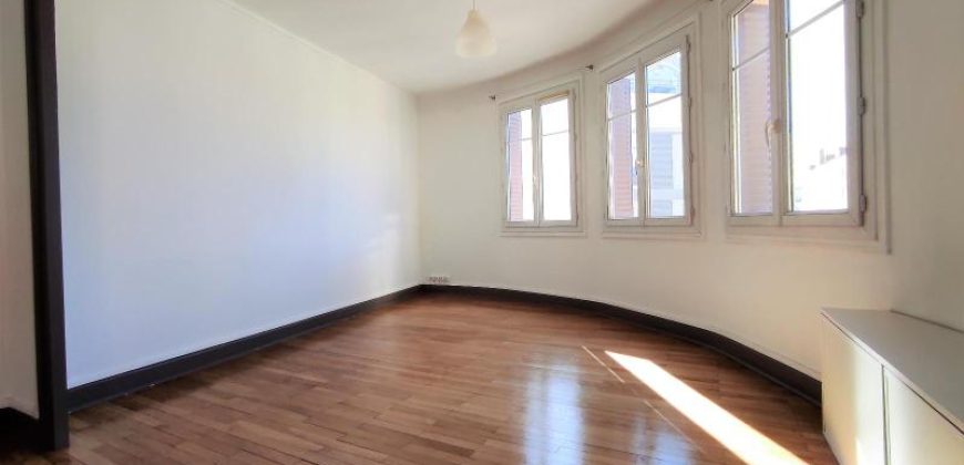 Réf : GES38430010-787, 3 pièce(s), LYON