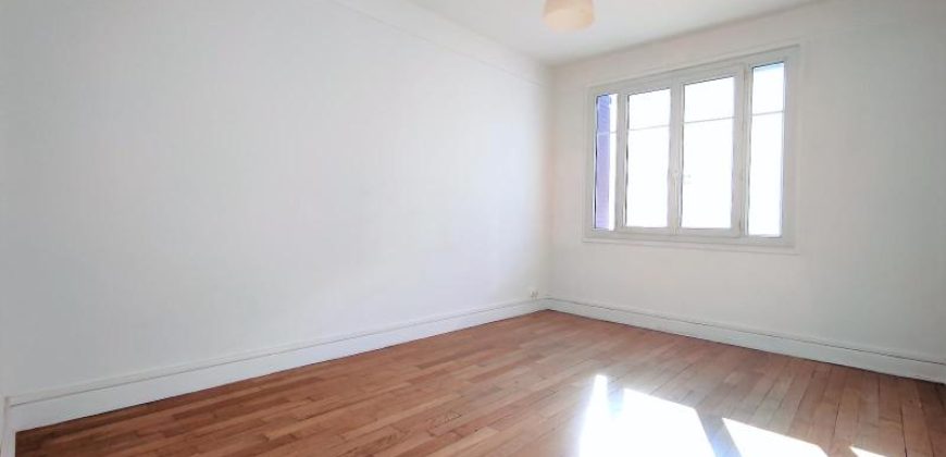 Réf : GES38430010-787, 3 pièce(s), LYON