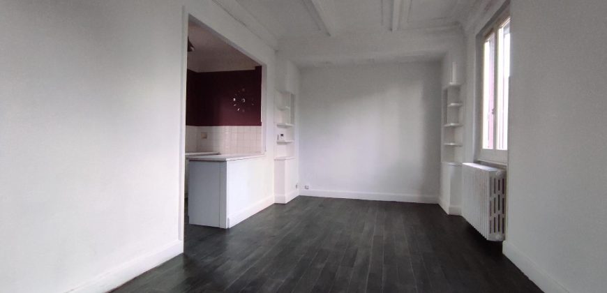 Réf : icsMVL1248-002, 3 pièce(s), VILLEURBANNE