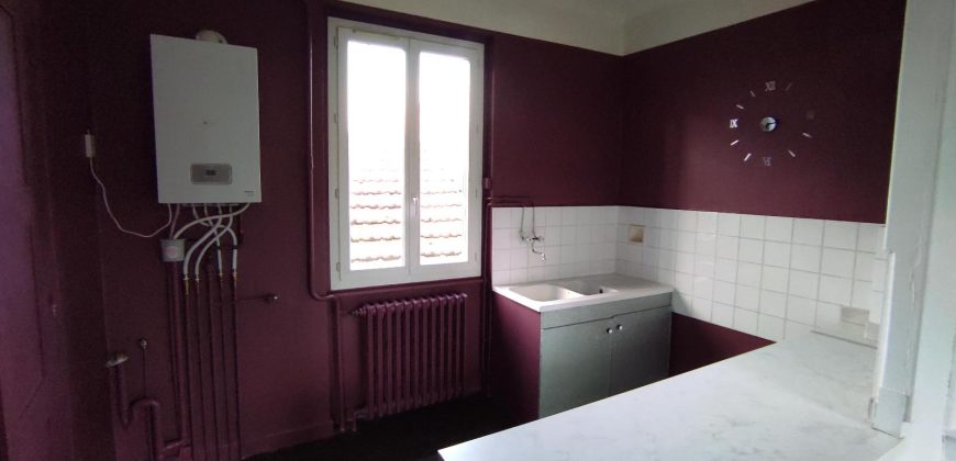 Réf : icsMVL1248-002, 3 pièce(s), VILLEURBANNE