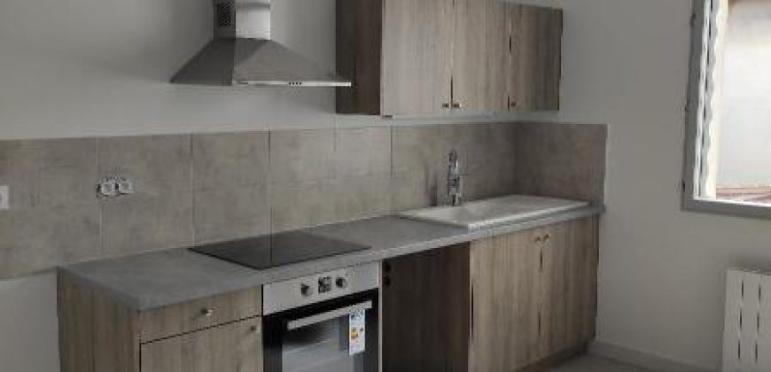 Réf : GES32750010-372, 3 pièce(s), LA TOUR DU PIN