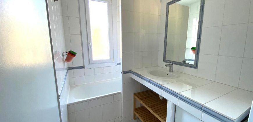 Réf : GES01280019-787, 3 pièce(s), LYON