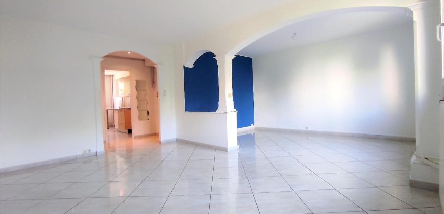 Réf : GES01130018-371, 3 pièce(s), VILLEURBANNE