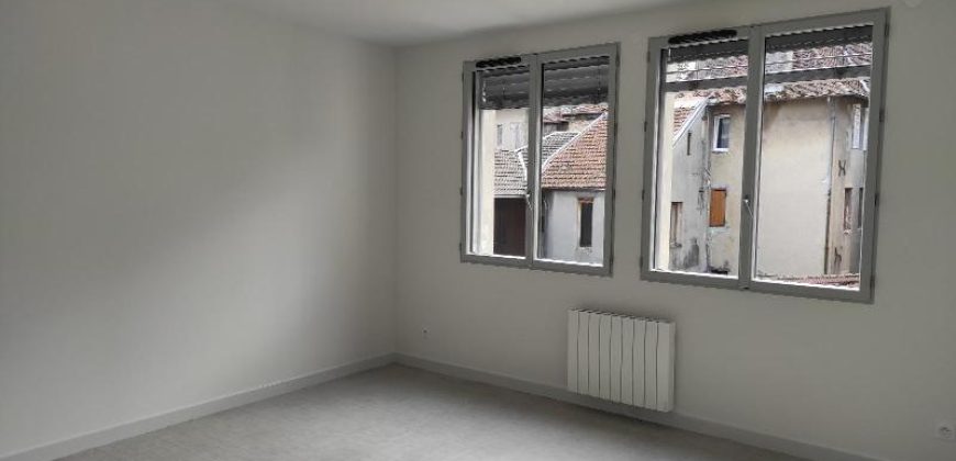 Réf : GES32750010-372, 3 pièce(s), LA TOUR DU PIN