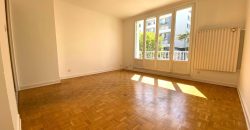 Réf : GES01280019-787, 3 pièce(s), LYON