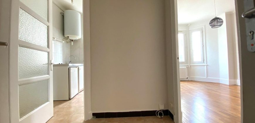 Réf : GES07070024-374, 1 pièce(s), LYON