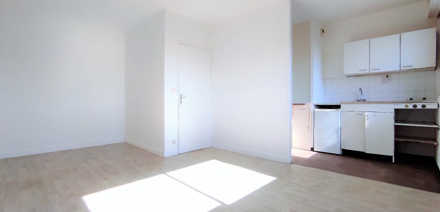 Réf : GES00680441-374, 1 pièce(s), VILLEURBANNE