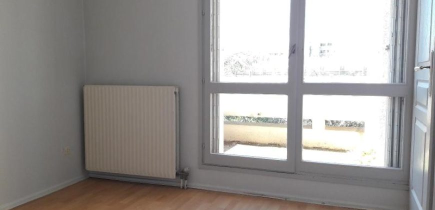 Réf : GES01030525-374, 3 pièce(s), VILLEURBANNE