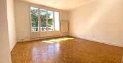 Réf : GES01280019-787, 3 pièce(s), LYON