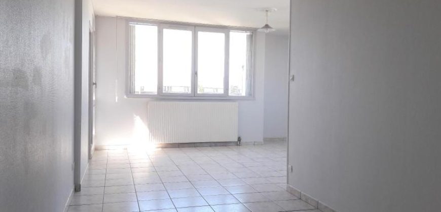 Réf : GES01030525-374, 3 pièce(s), VILLEURBANNE