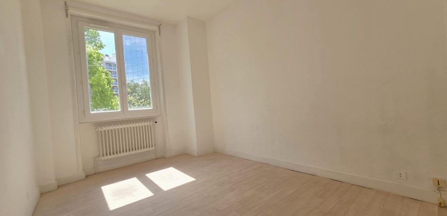 Réf : GES41996420-787, 3 pièce(s), VILLEURBANNE