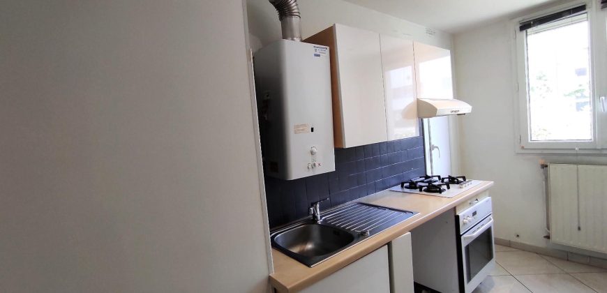 Réf : GES01130018-371, 3 pièce(s), VILLEURBANNE