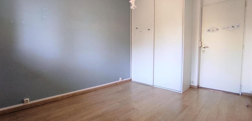 Réf : GES01130018-371, 3 pièce(s), VILLEURBANNE