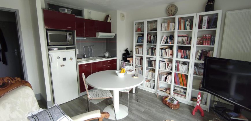 Réf : icsMFZ159-005, 2 pièce(s), BOURG EN BRESSE