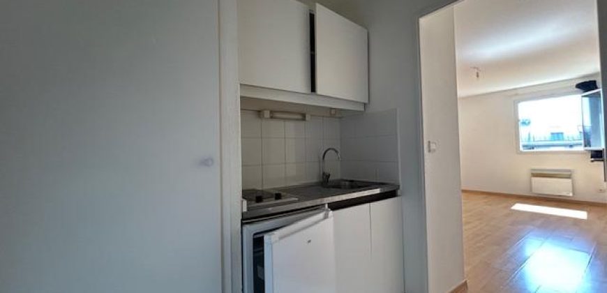 Réf : icsGST1269-001, 1 pièce(s), LYON