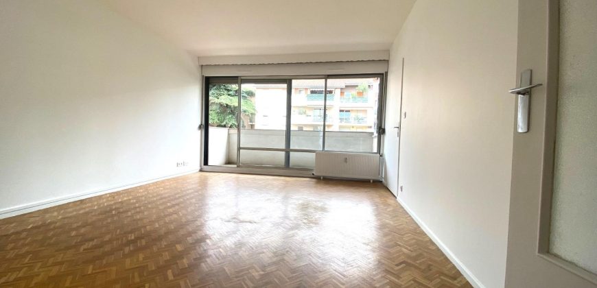 Réf : GES46390026-372, 2 pièce(s), LYON