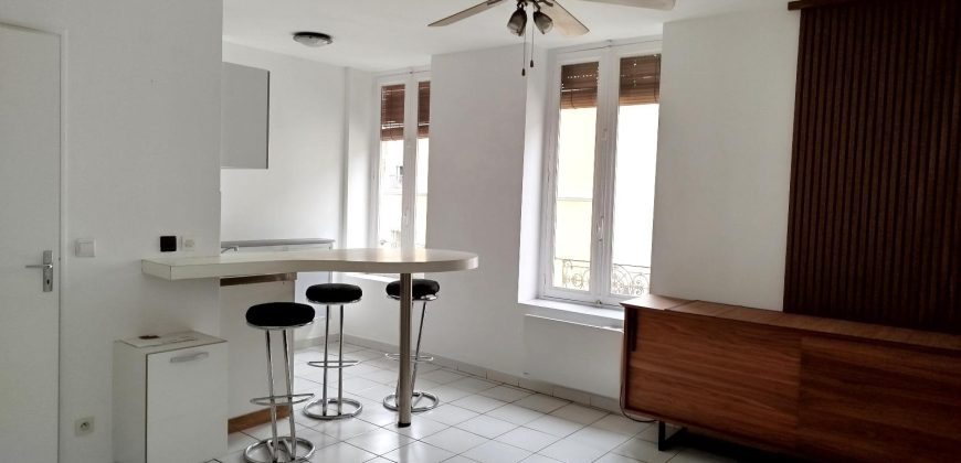 Réf : TAPP84408, 2 pièce(s), VILLEURBANNE