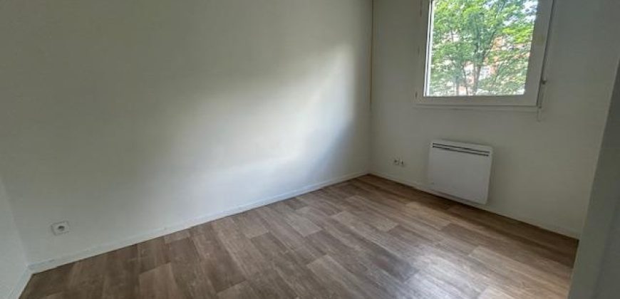 Réf : icsGST1278-001, 2 pièce(s), VILLEURBANNE