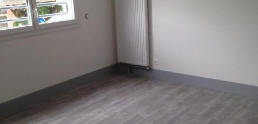 Réf : GES62570011-369, 1 pièce(s), BOURG EN BRESSE