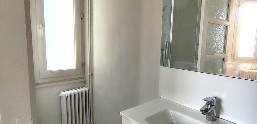 Réf : GES07070033-374, 1 pièce(s), LYON