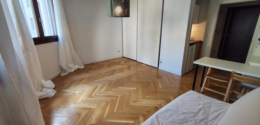 Réf : GES03190033-374, 1 pièce(s), LYON