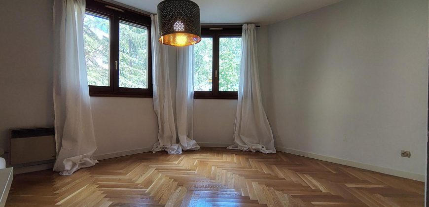 Réf : GES03190033-374, 1 pièce(s), LYON