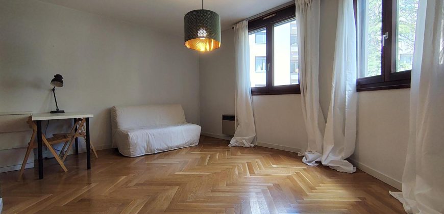 Réf : GES03190033-374, 1 pièce(s), LYON