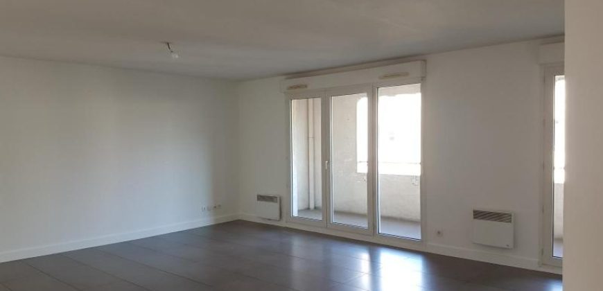 Réf : GES63580024-787, 4 pièce(s), VILLEURBANNE