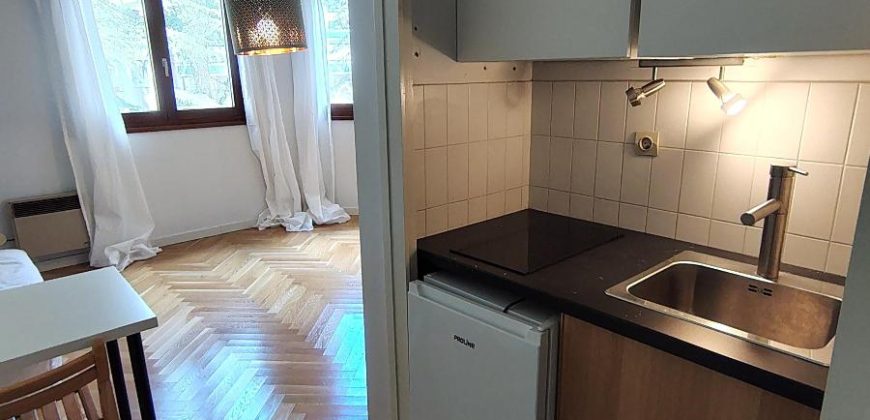 Réf : GES03190033-374, 1 pièce(s), LYON