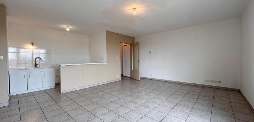 Réf : icsMVL1213-002, 3 pièce(s), VILLEURBANNE