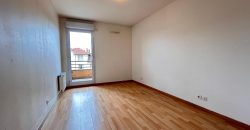 Réf : icsMVL1213-002, 3 pièce(s), VILLEURBANNE